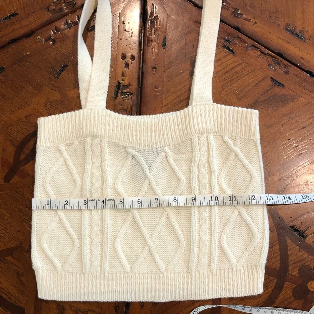 🌈3/$15🌈 Crop Top Sweater - Picture 3 of 6